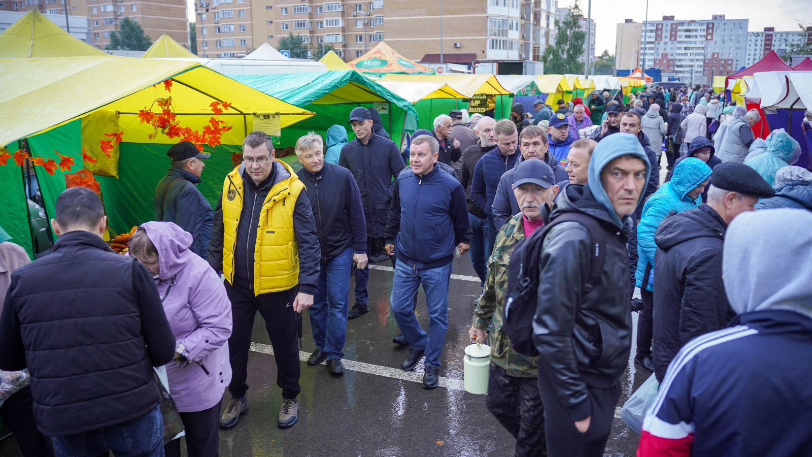 возобновились традиционные сельскохозяйственные ярмарки на 14 площадках города Казани