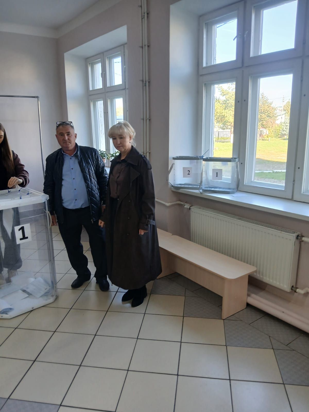 Волонертлар сайлауда катнашты