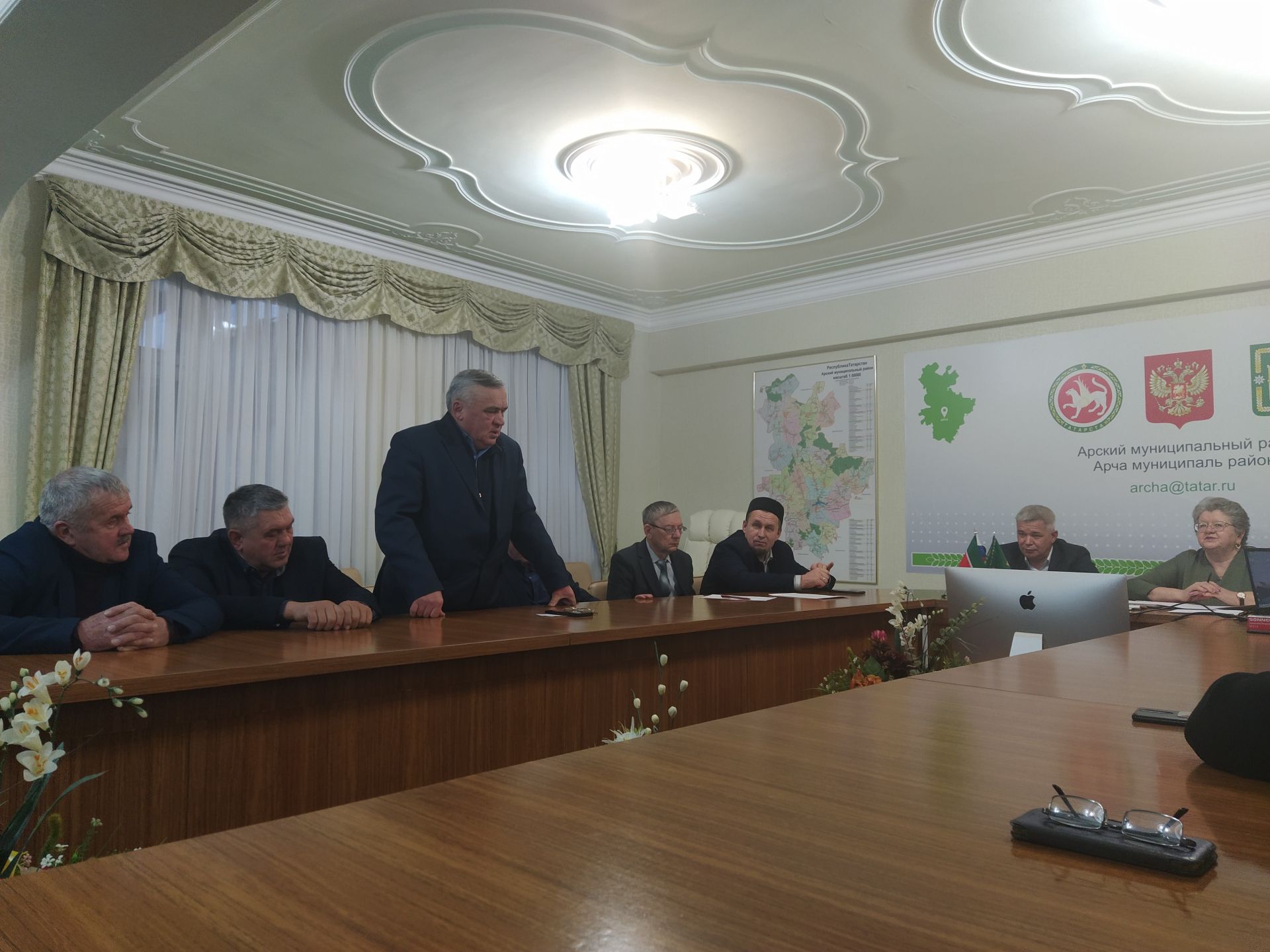 Иҗтимагый совет утырышында