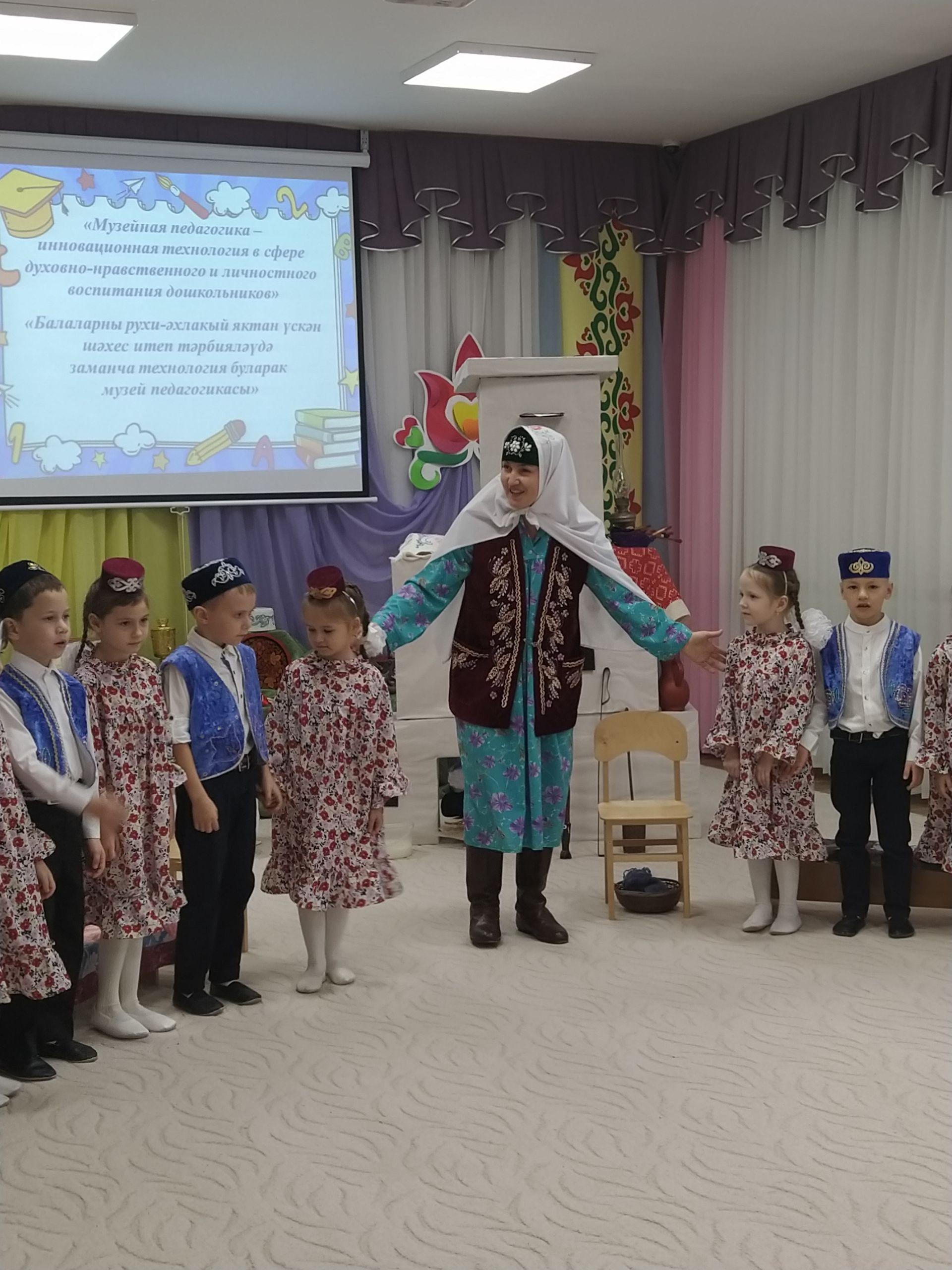 Җырлыйлар да, бииләр дә, музей да ясыйлар: Арчаның 10нчы балалар бакчасында кунакта