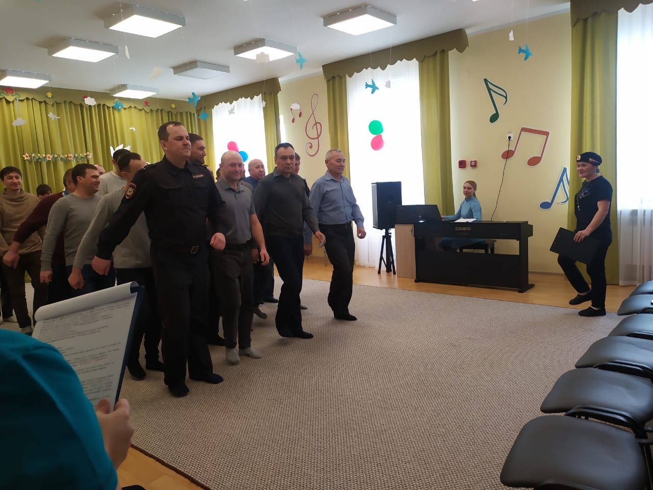 Кунак булып әтиләр безгә килде