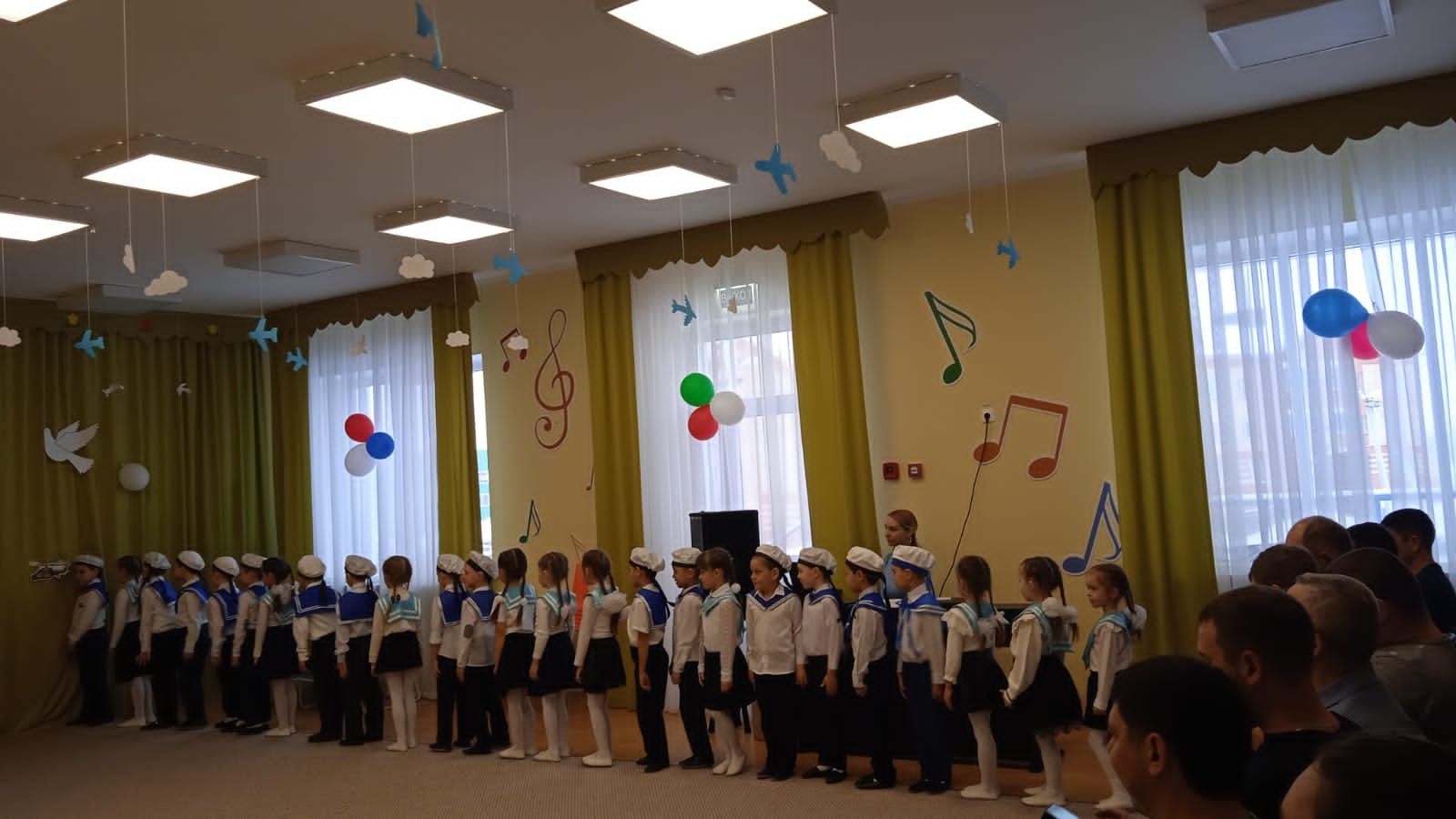 Кунак булып әтиләр безгә килде