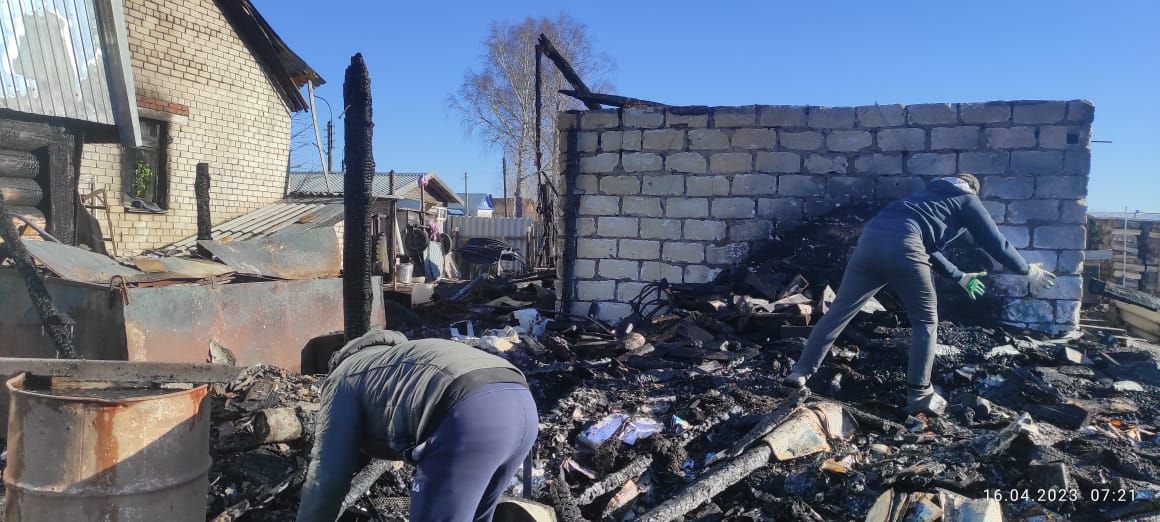 Арча районы Апайкина Гарь авылында бер йорт янды