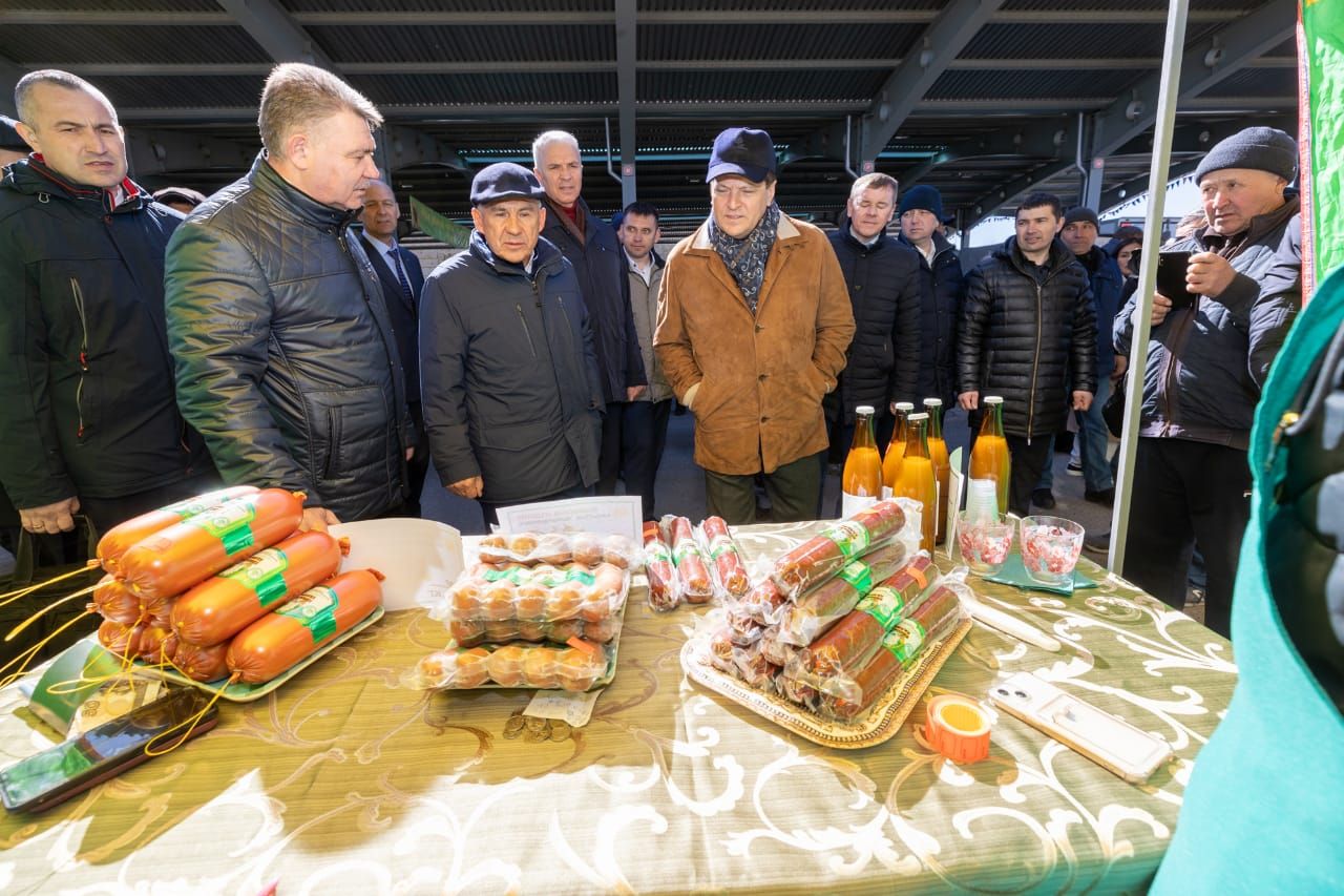 Казандагы Арча ярминкәсен Татарстан Республикасы Рәисе Рөстәм Миңнеханов карады
