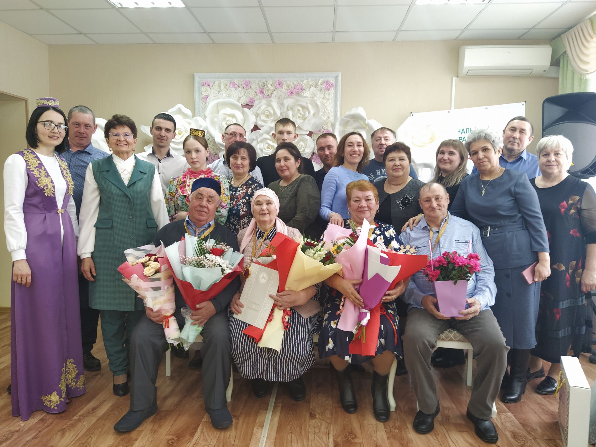 Алтын туйлар гөрли Арчада