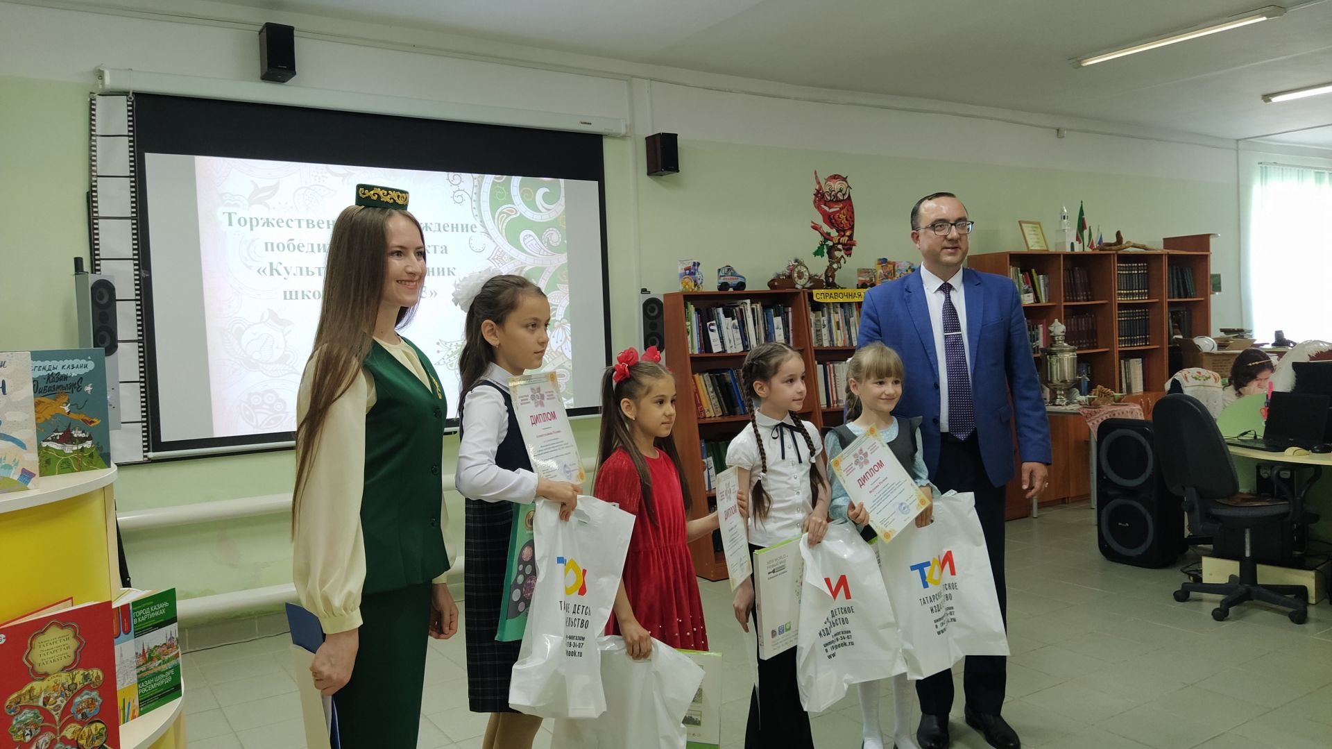 Алар китап та укый, музейларга да йөри (ВИДЕО)