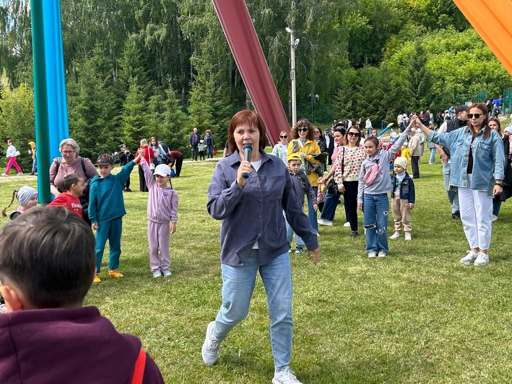 Балачак – уйнап-көлеп үсәр чак: Арча Сабантуенда балалар рәхәтләнеп күңел ачты