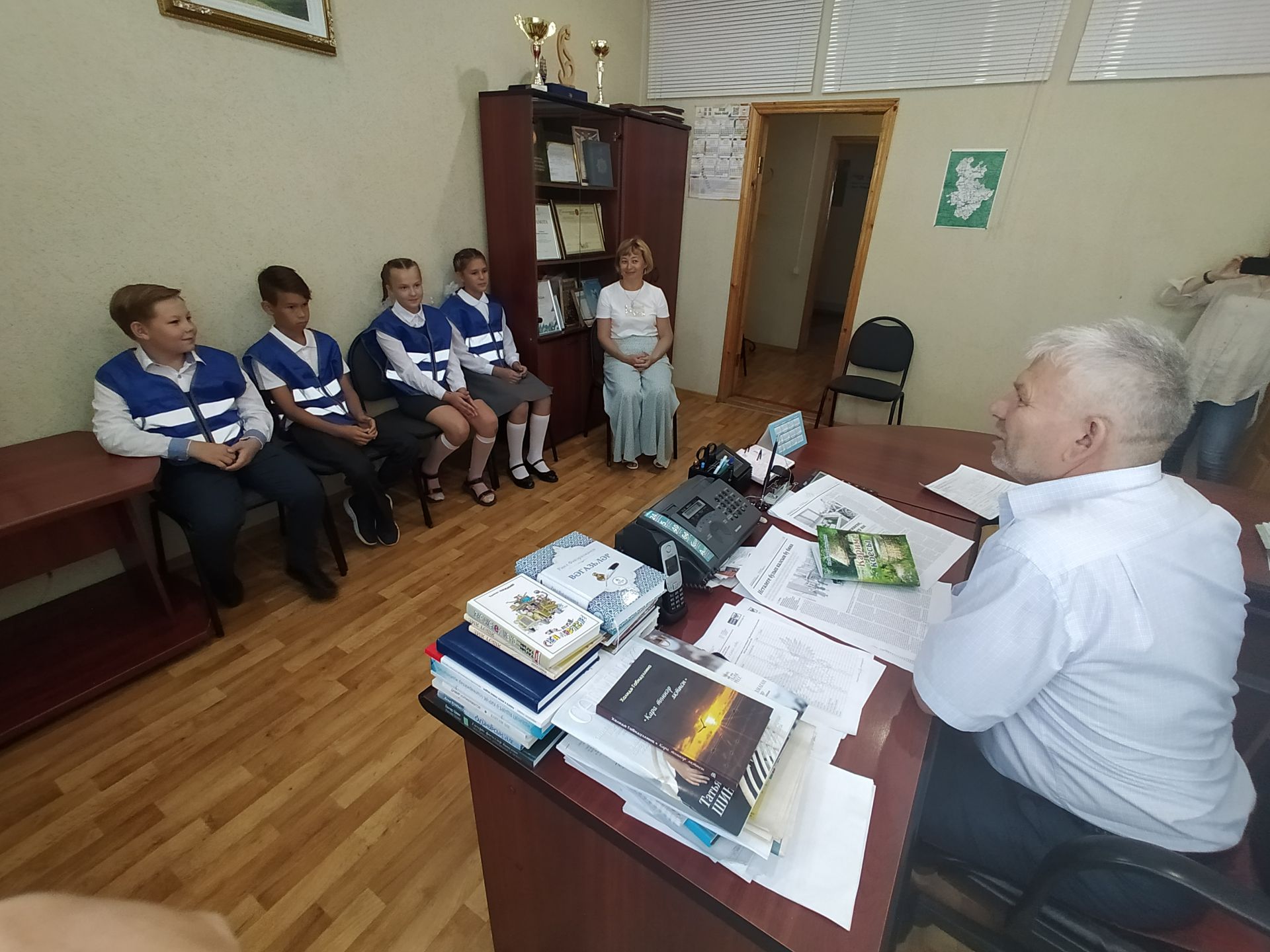 Редакциядәге сәхнә артында…