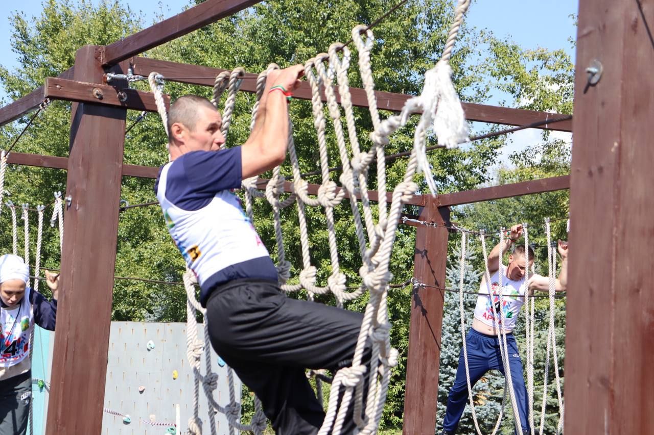 Арчада иң көчлеләр ярышты