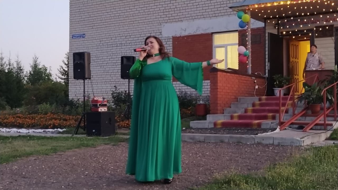 Айван авылында «Авылым кичләре». Кайтып киләм авылыма.... Туган өем тарта мине... (ВИДЕО)