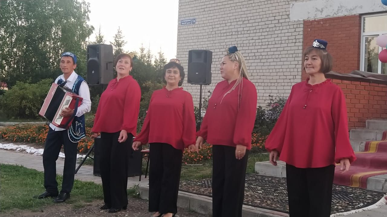 Айван авылында «Авылым кичләре». Кайтып киләм авылыма.... Туган өем тарта мине... (ВИДЕО)