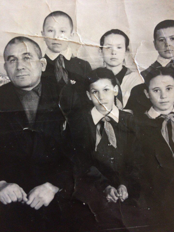 Укытучылар династиясе