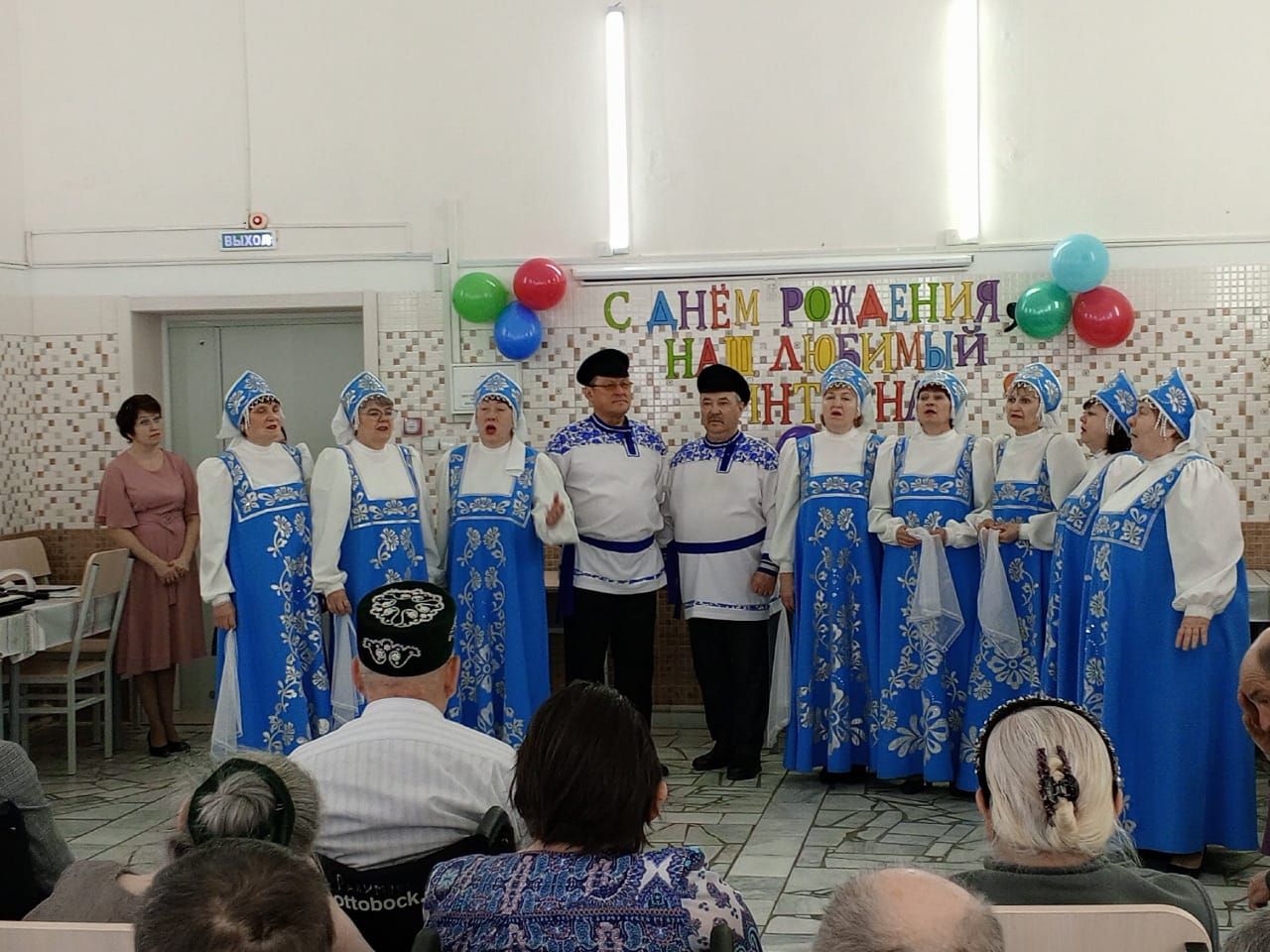 Казан артистлары Арчаның өлкәннәр һәм инвалидлар йортында. Интернатның туган көне - ачылганга 22 ел!