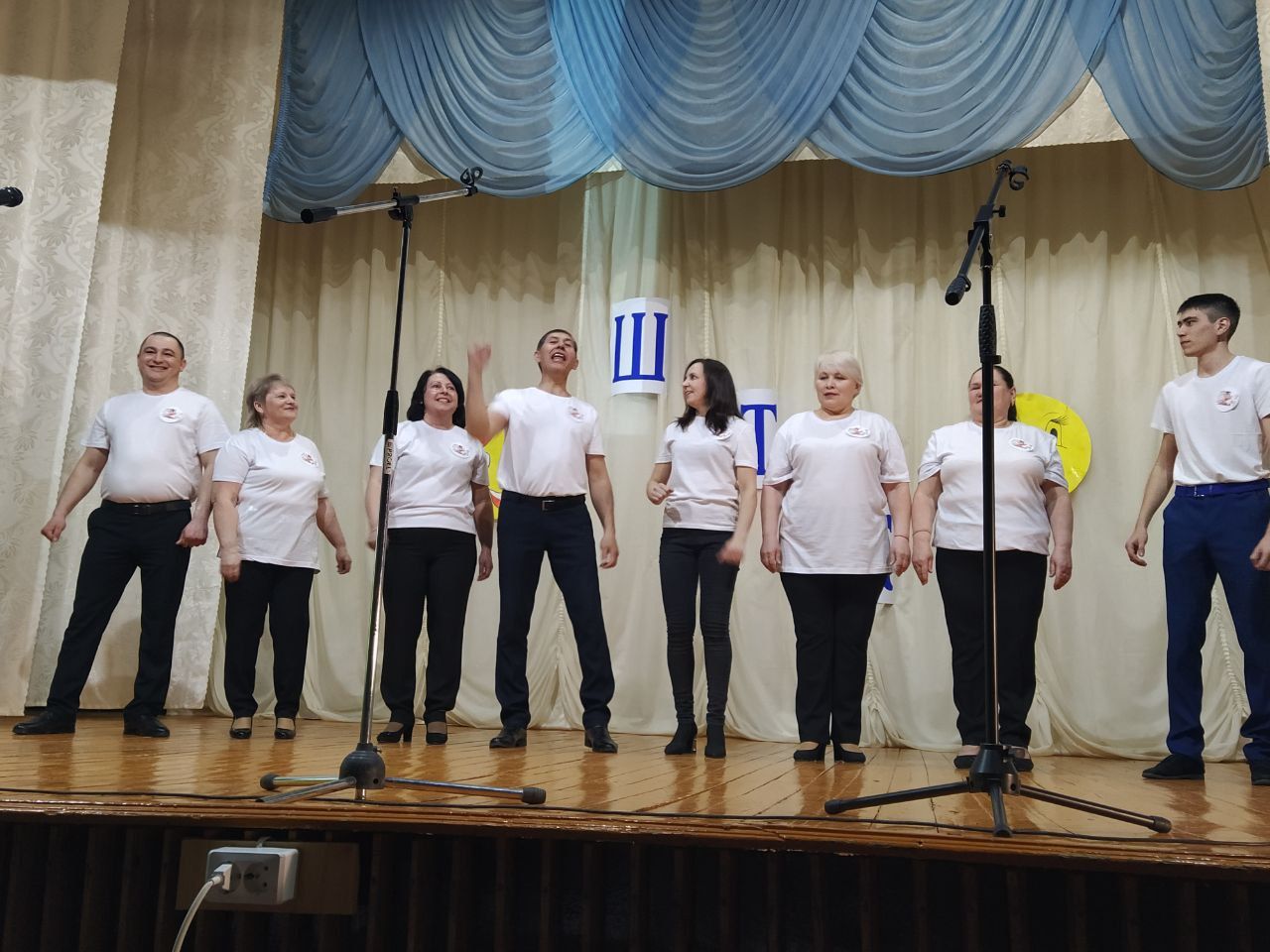 Урта Пошалым сәхнәсендә шаянлыкта һәм тапкырлыкта көч сынаштылар