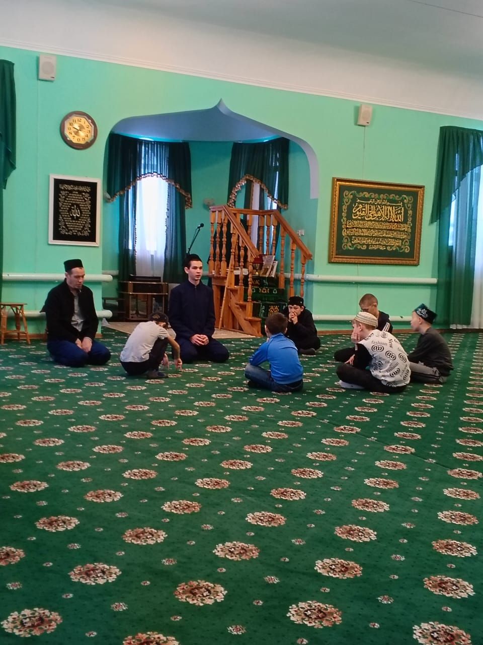 Әтиләре башлаган эшне дәвам итүчеләр
