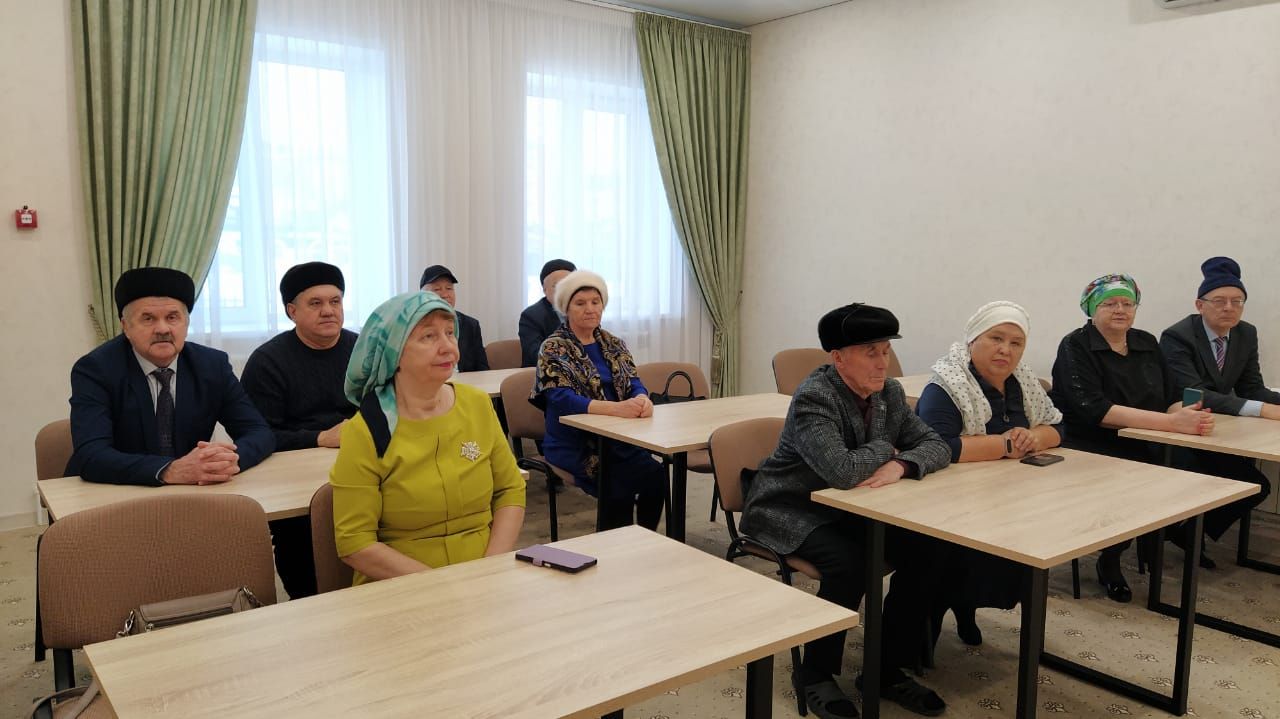 Район иҗтимагый советының күчмә утырышы булды