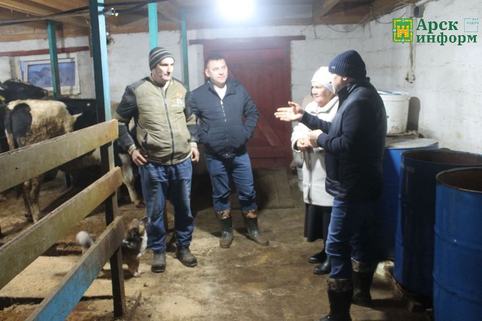 Район башлыгы Түбән Мәтәскәдә киндер эшкәртү цехы төзелешен тикшерде