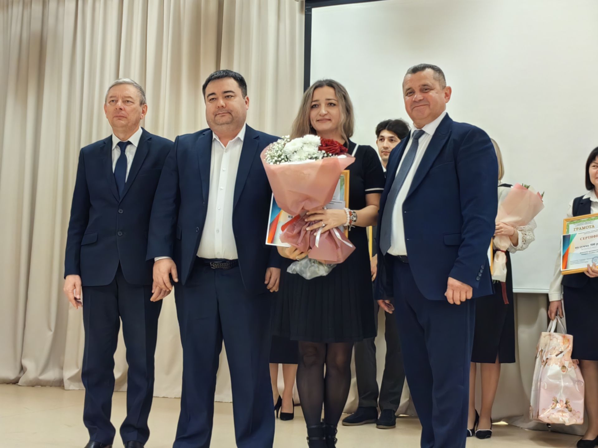 Арчада “Ел укытучысы” билгеле булды