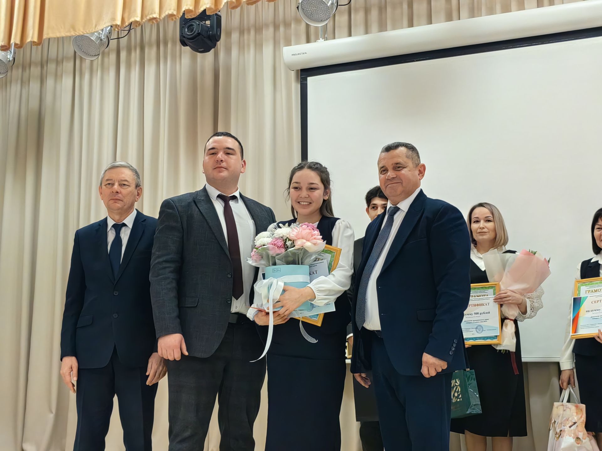 Арчада “Ел укытучысы” билгеле булды