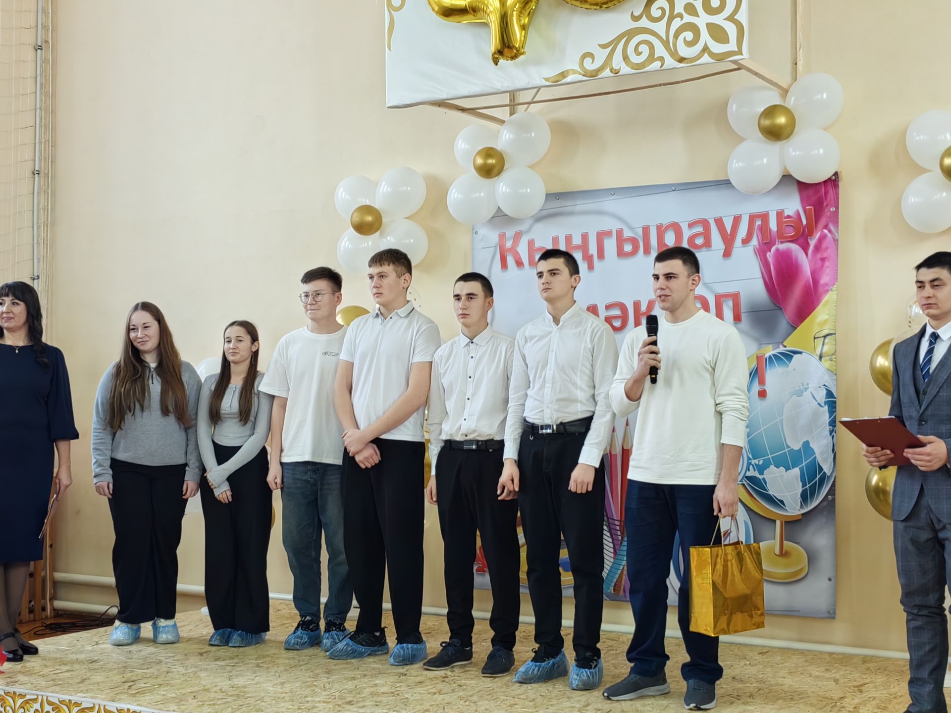 “50, 100 еллыкларны да каршы алырга язсын!”: Наласа урта мәктәбе 45 еллык юбилеен билгеләп үтте