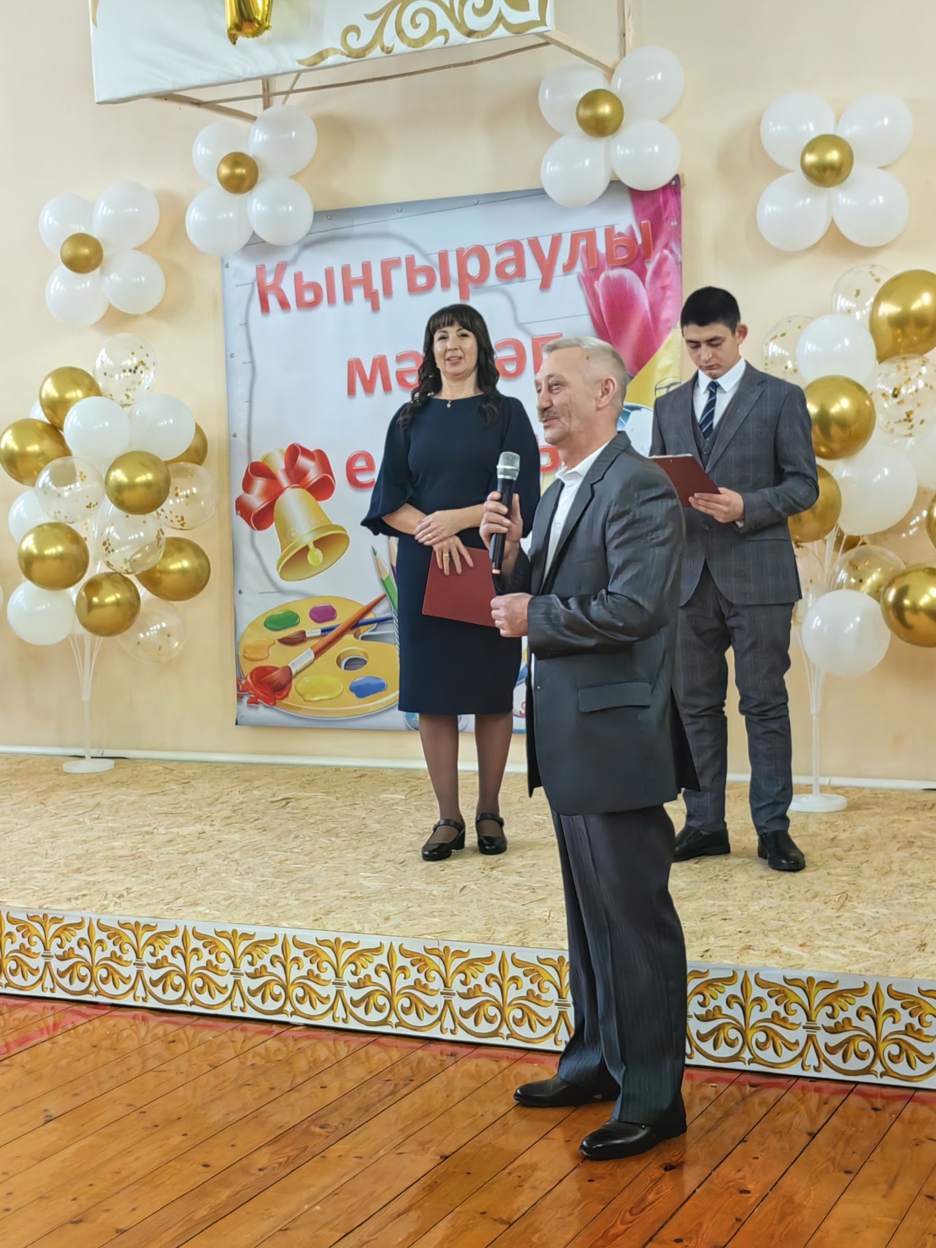“50, 100 еллыкларны да каршы алырга язсын!”: Наласа урта мәктәбе 45 еллык юбилеен билгеләп үтте
