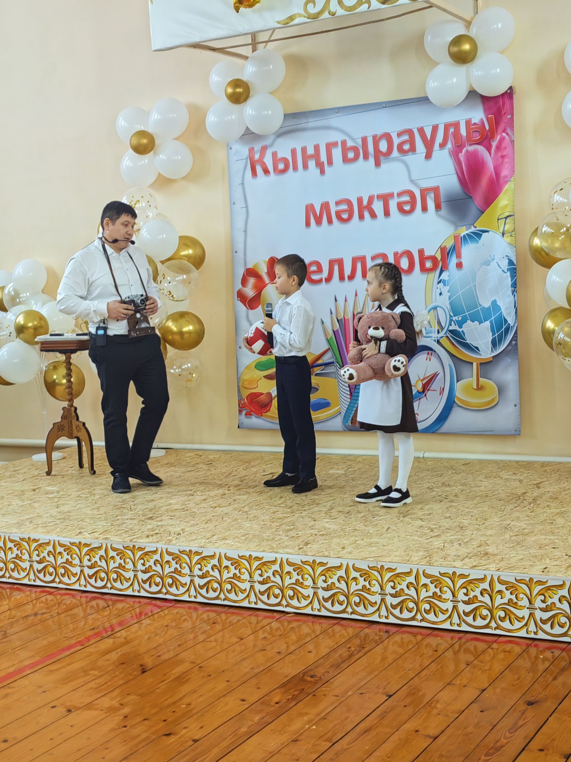 “50, 100 еллыкларны да каршы алырга язсын!”: Наласа урта мәктәбе 45 еллык юбилеен билгеләп үтте