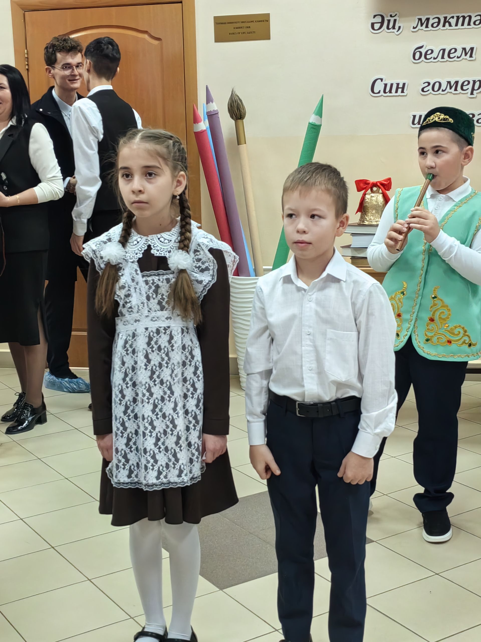 “50, 100 еллыкларны да каршы алырга язсын!”: Наласа урта мәктәбе 45 еллык юбилеен билгеләп үтте