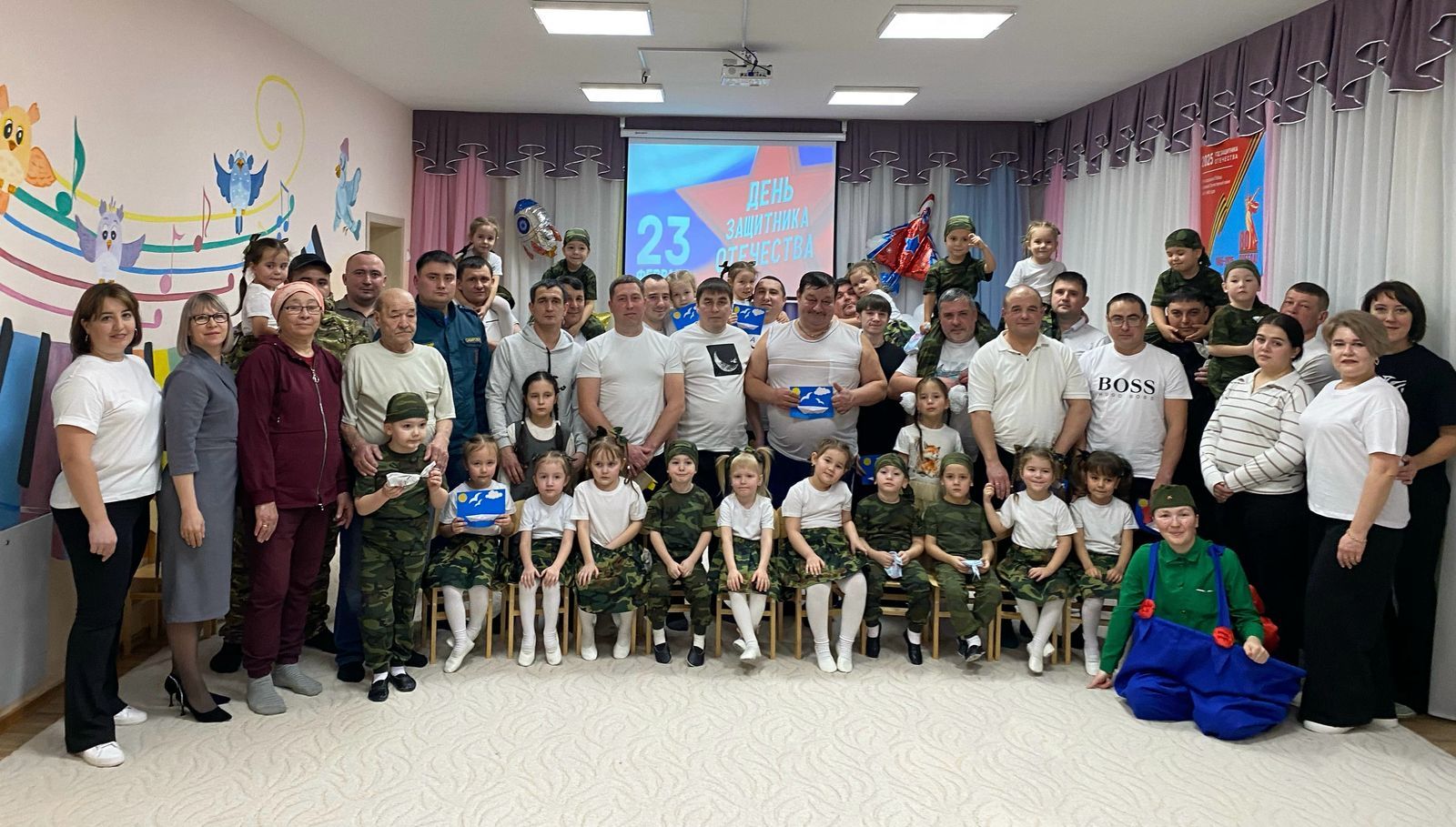 Балалар бакчасында әтиләр катнашында бәйрәм узды