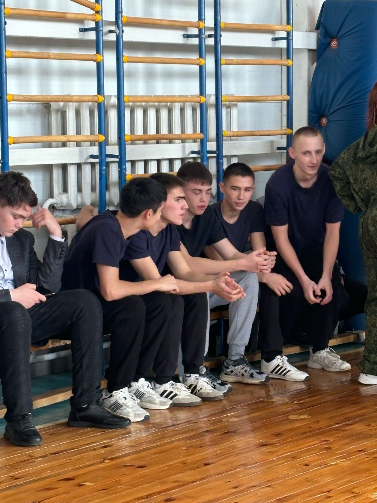 Ватанны саклаучылар көнен мәктәпләрдә билгеләп үттеләр