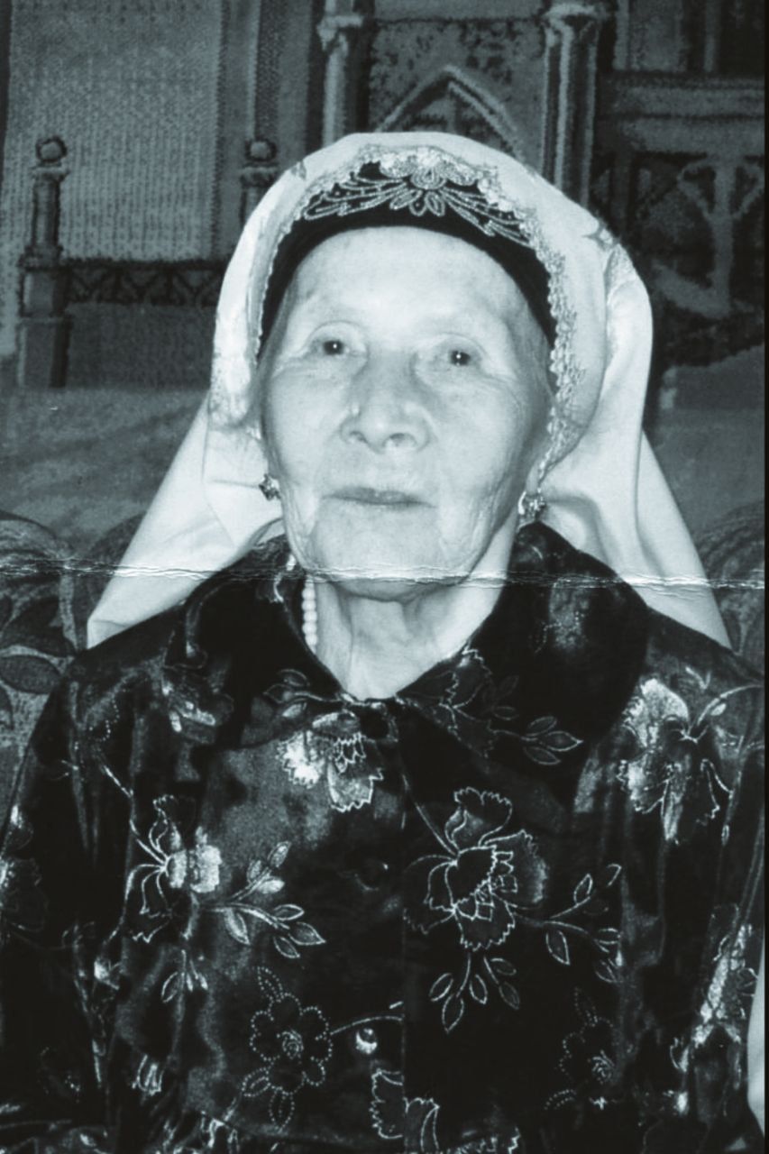 Марат Әхмәтовның әнисе вафат булу сәбәпле, кайгы уртаклашалар