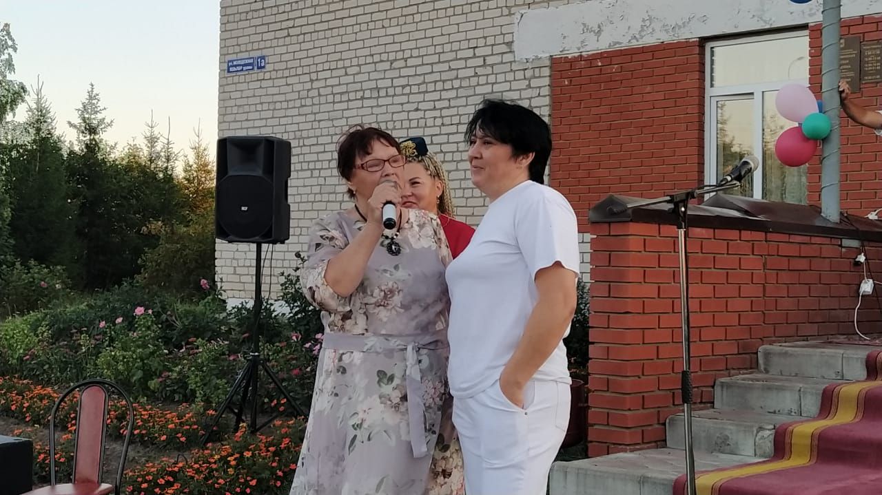 Бүген Айван авылында мәдәният ветераны Гөлзилә Миңнуллина белән хушлаштылар