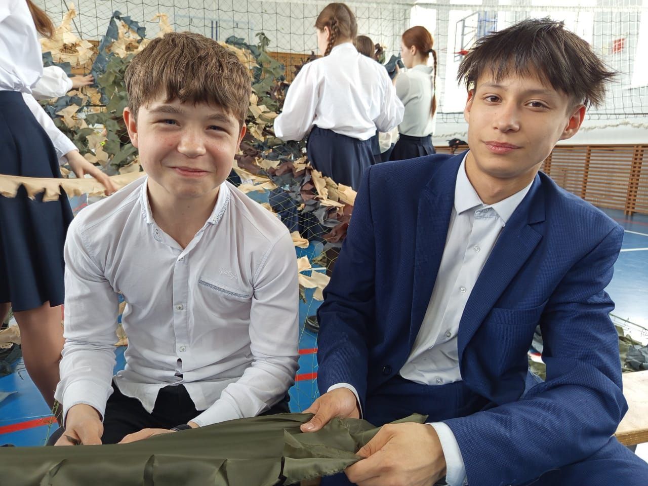 Район мәктәпләре, балалар бакчалары коллективлары 1,3 миллионнан артык сумлык гуманитар ярдәм җыйды