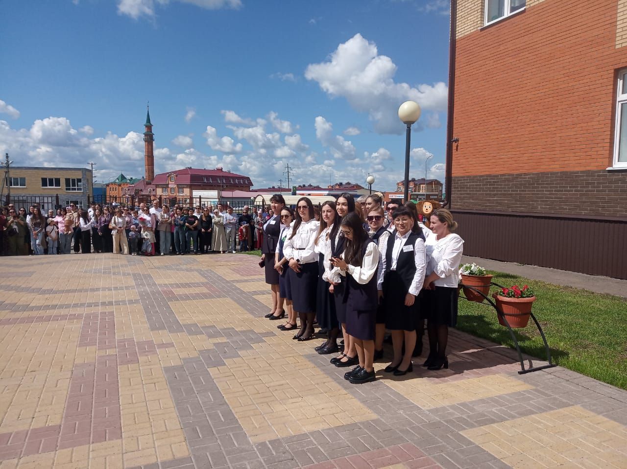 Сау бул, мәктәп: бүген мәктәпләрдә соңгы кыңгырау чыңлады
