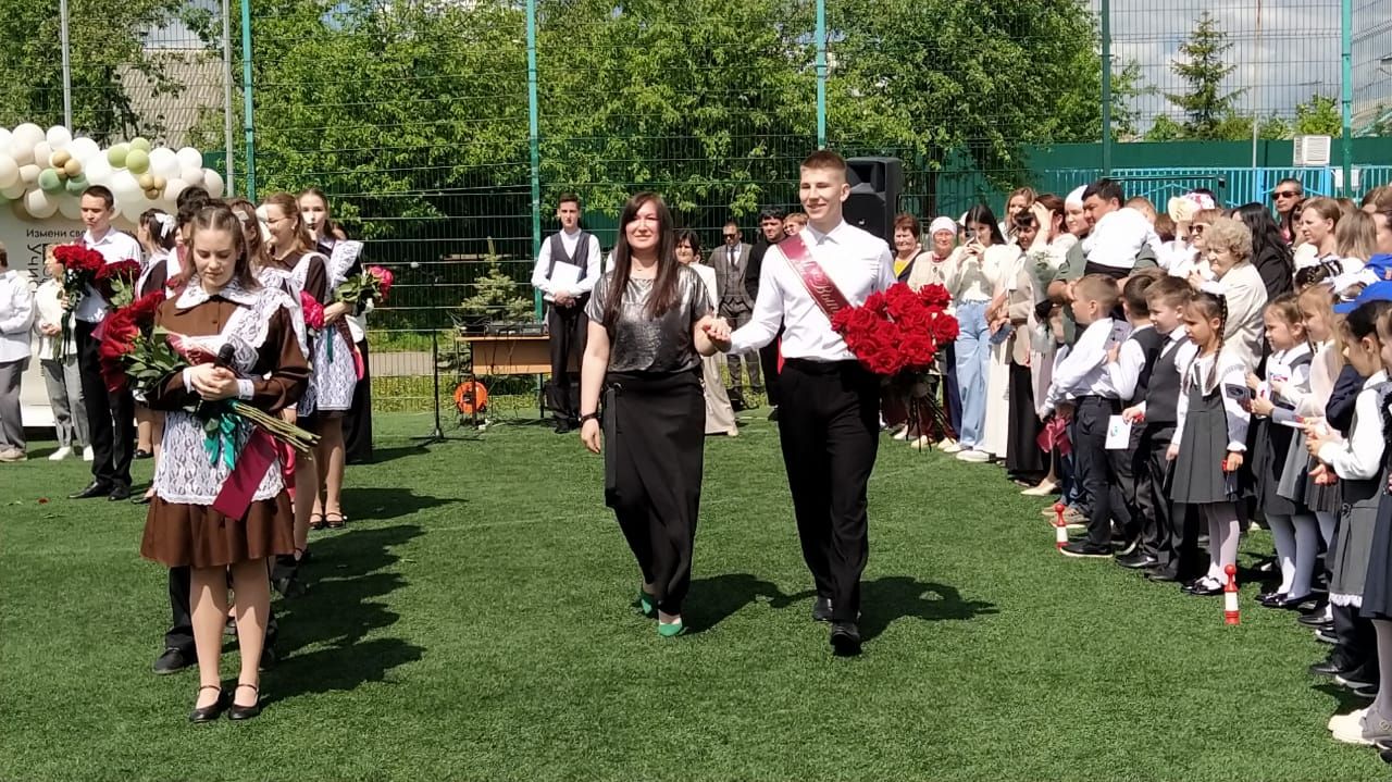 Арчаның В.Ф.Ежков ис. 1нче мәктәптә соңгы кыңгырау чыңлады
