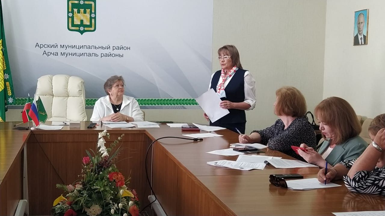 Утырышта җитди мәсьәләләр каралды