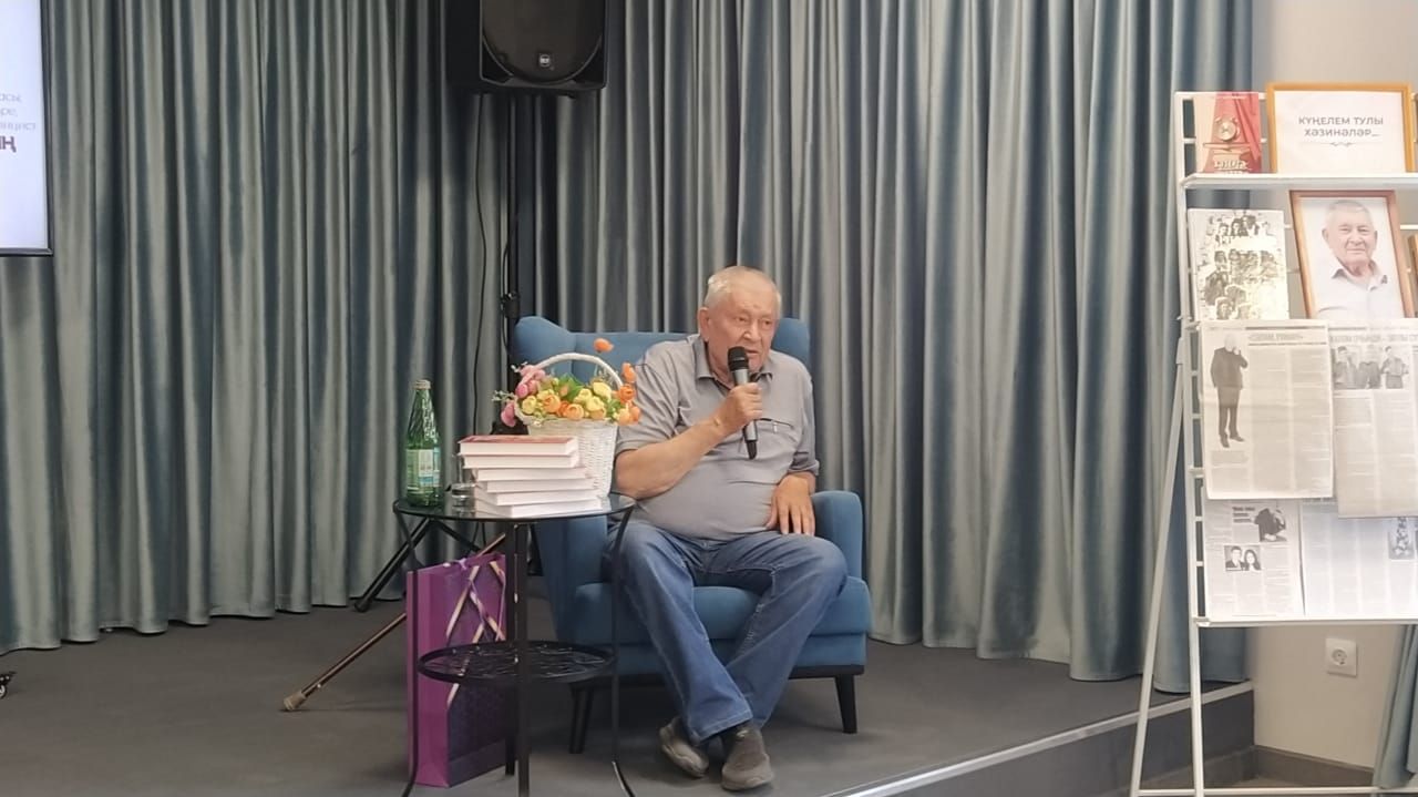 Казаннан каләмдәшебез, якташыбыз Риман Гыйлемхан очрашуга кайтты