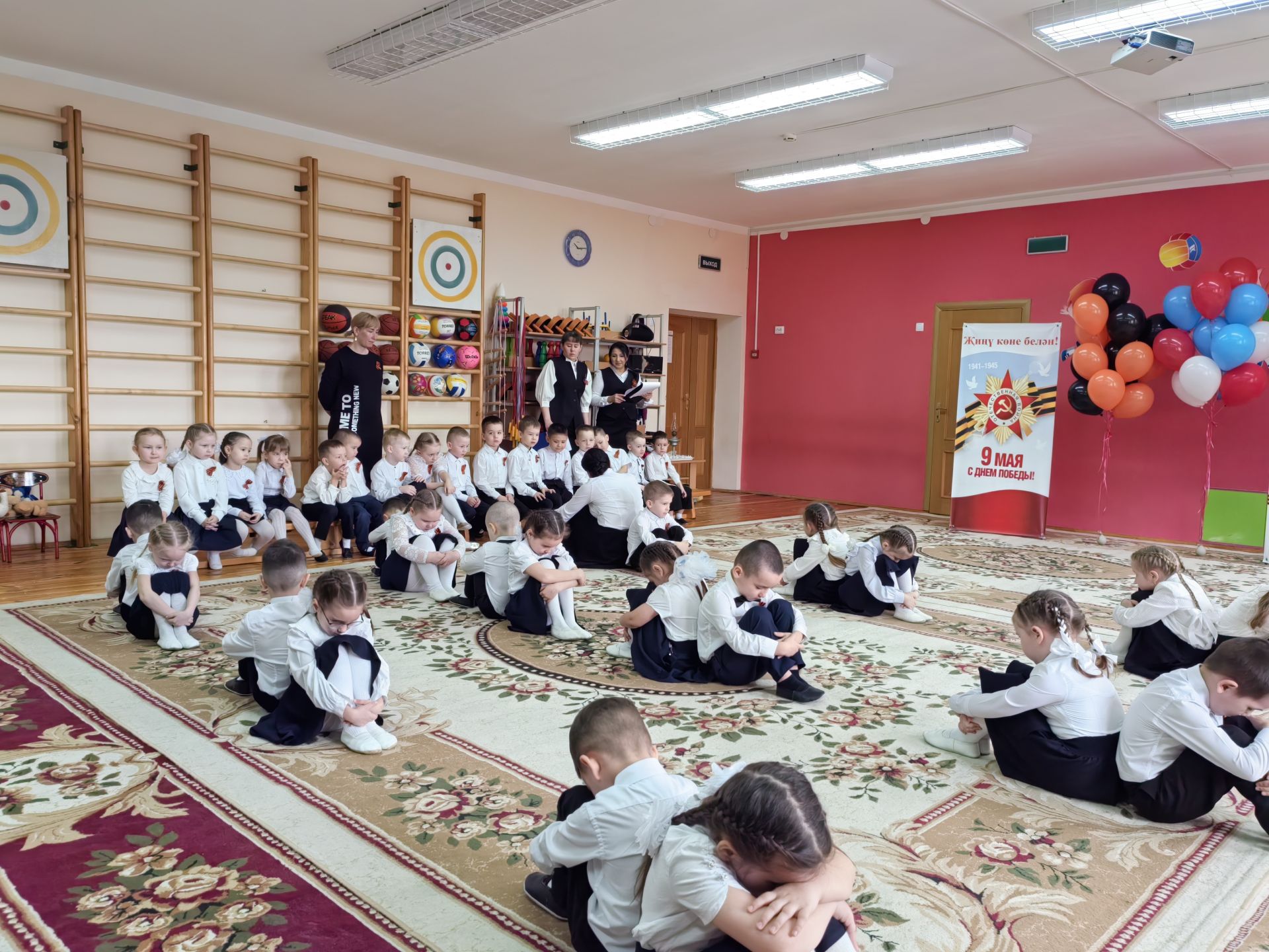 “Хәтер яши”: Арчаның тугызынчы балалар бакчасында Бөек Җиңүнең 80 еллыгына багышланган митинг үтте