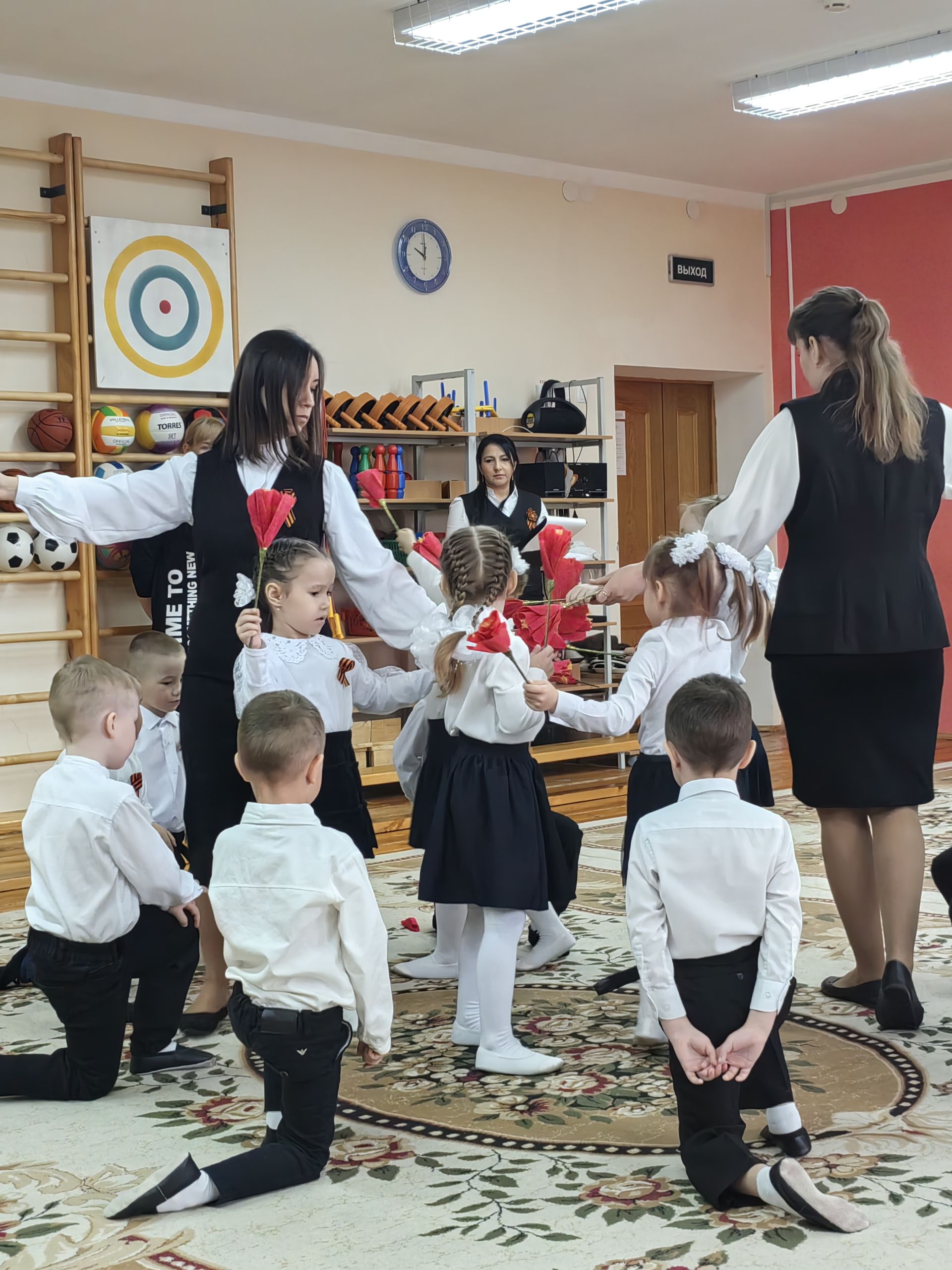 “Хәтер яши”: Арчаның тугызынчы балалар бакчасында Бөек Җиңүнең 80 еллыгына багышланган митинг үтте
