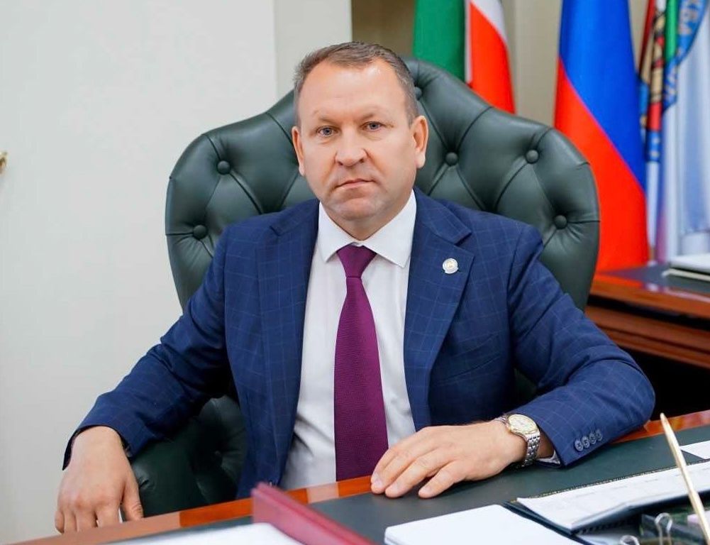 Арча муниципаль районы башкарма комитеты җитәкчесе Алмаз Хисаметдиновның бәйрәм котлавы