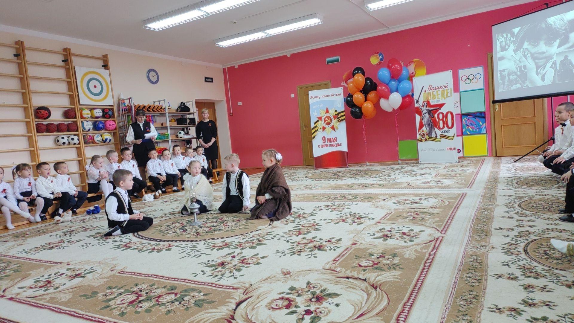 “Хәтер яши”: Арчаның тугызынчы балалар бакчасында Бөек Җиңүнең 80 еллыгына багышланган митинг үтте