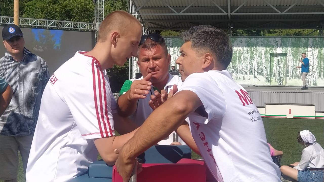 Сабада журналистлар сабантуенда