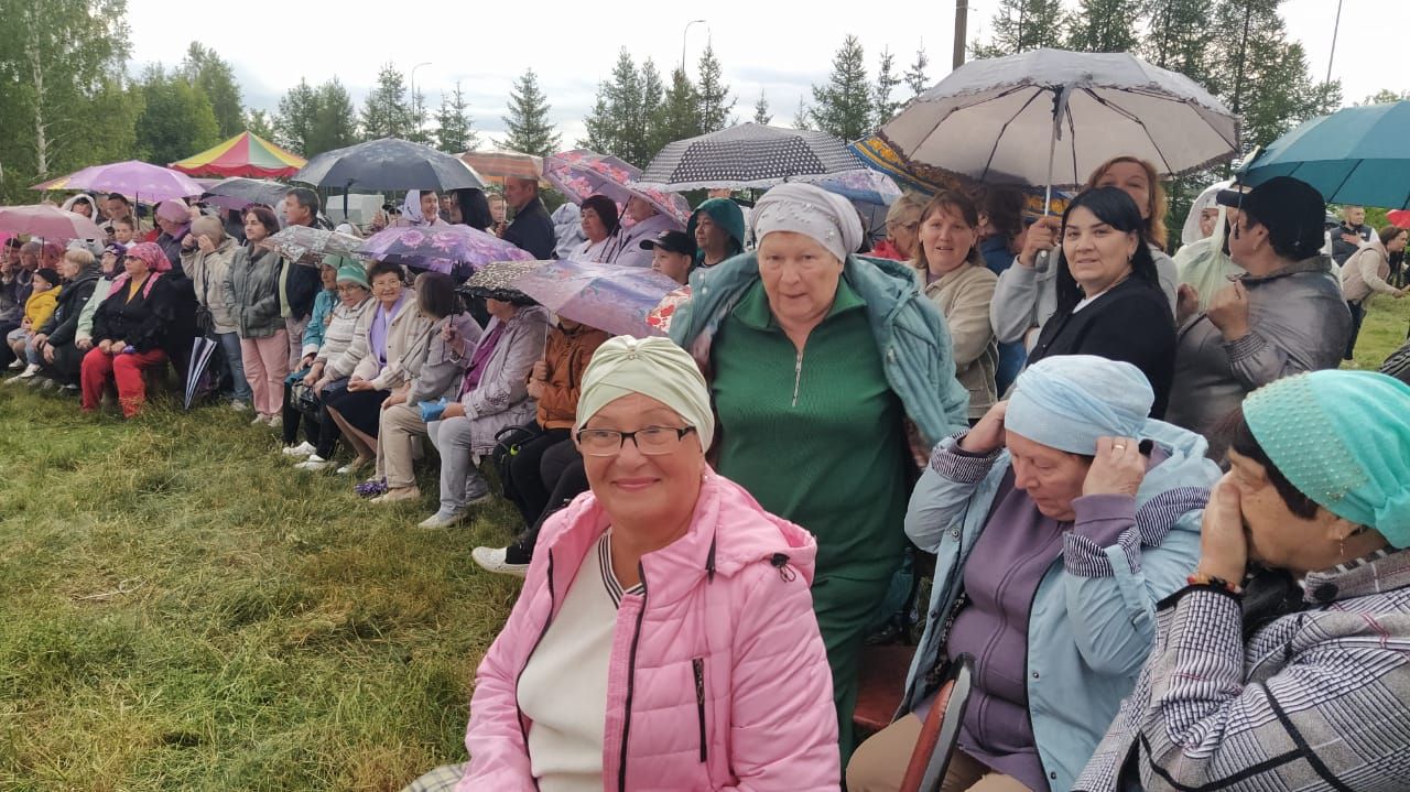 Айван авылында мәдәният ветераны Гөлзилә Миңнуллина истәлегенә