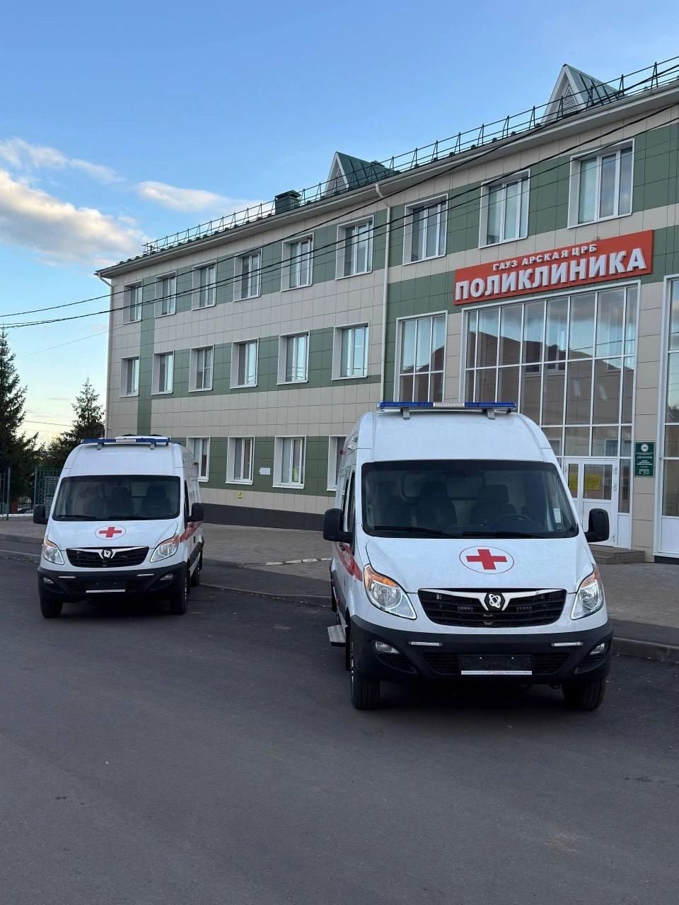Два новых автомобиля скорой  медицинской помощи пополнили парк Арской ЦРБ