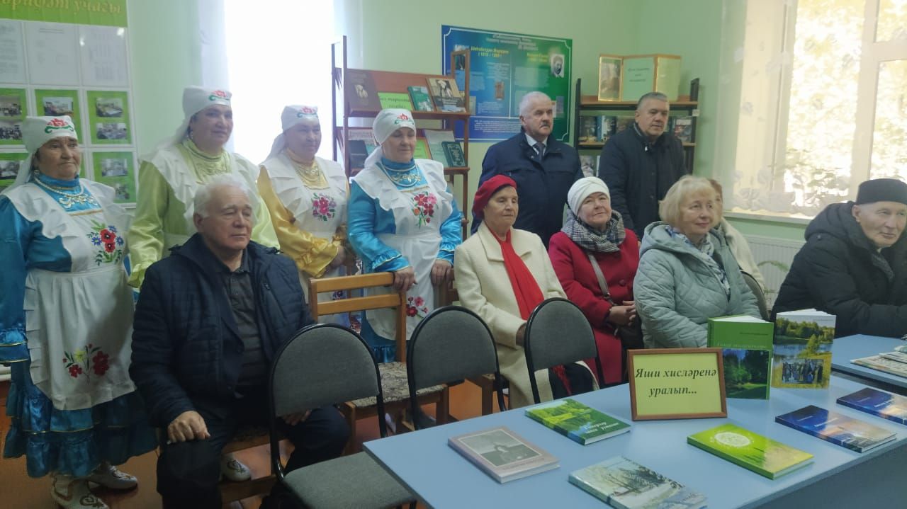 Район иҗтимагый советының күчмә утырышында