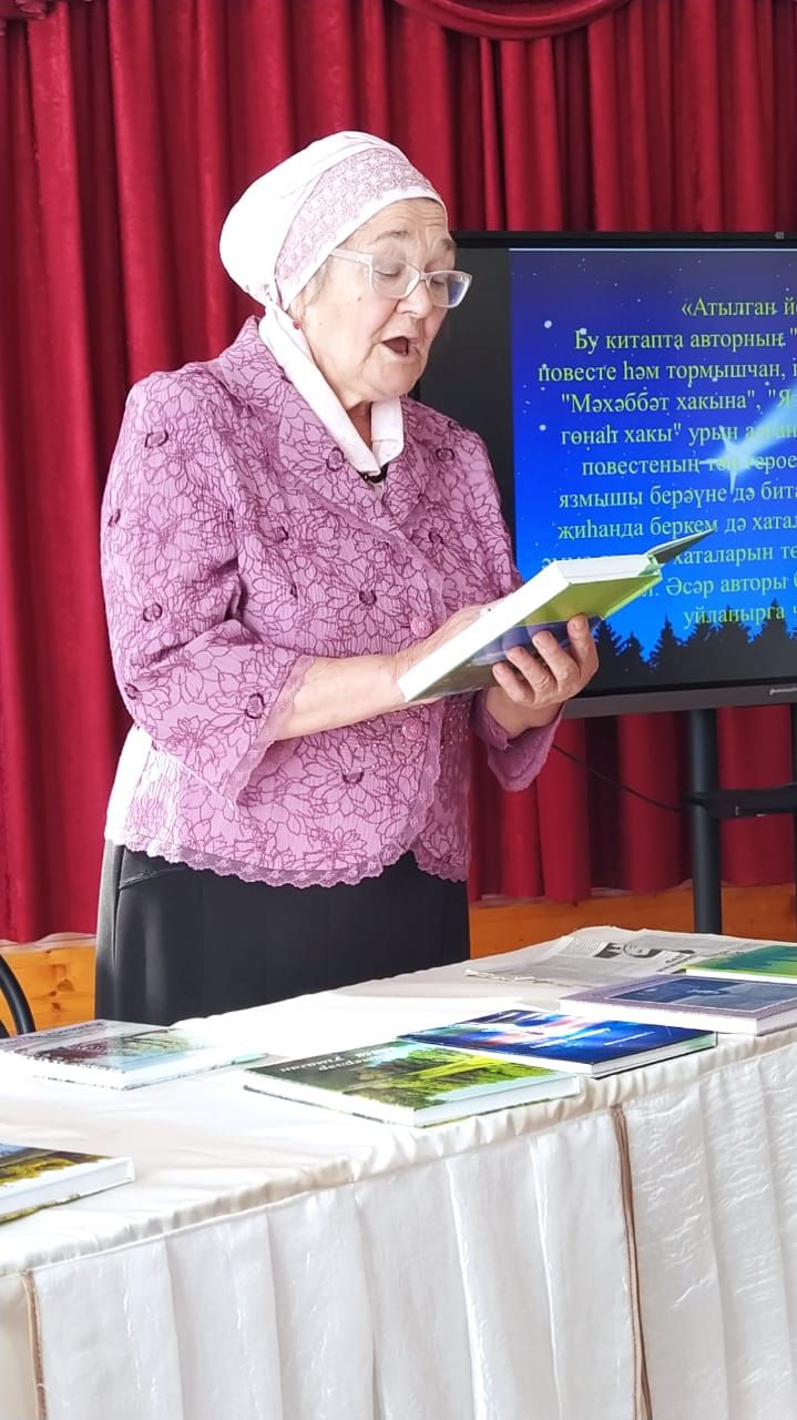 Район иҗтимагый советының күчмә утырышында