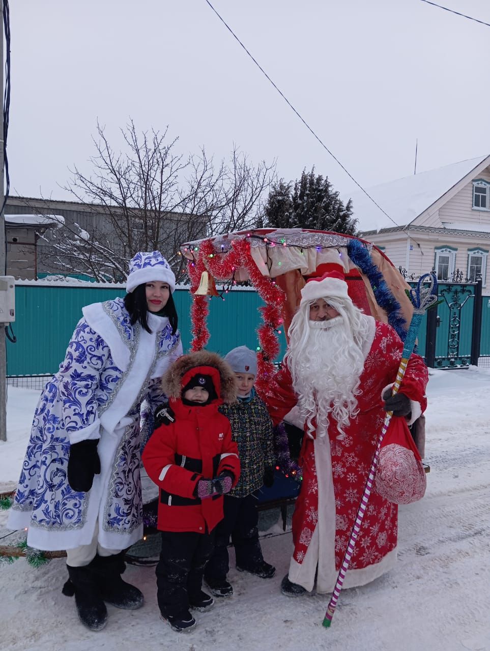 Урта Сәрдәгә Кыш бабай килгән
