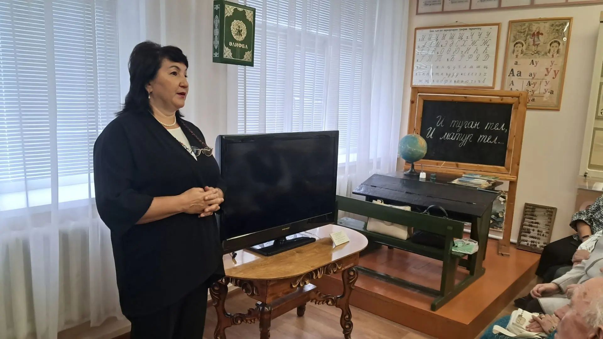 Әлифбачылар Сәләй ага белән Рәмзия апаны искә алдылар