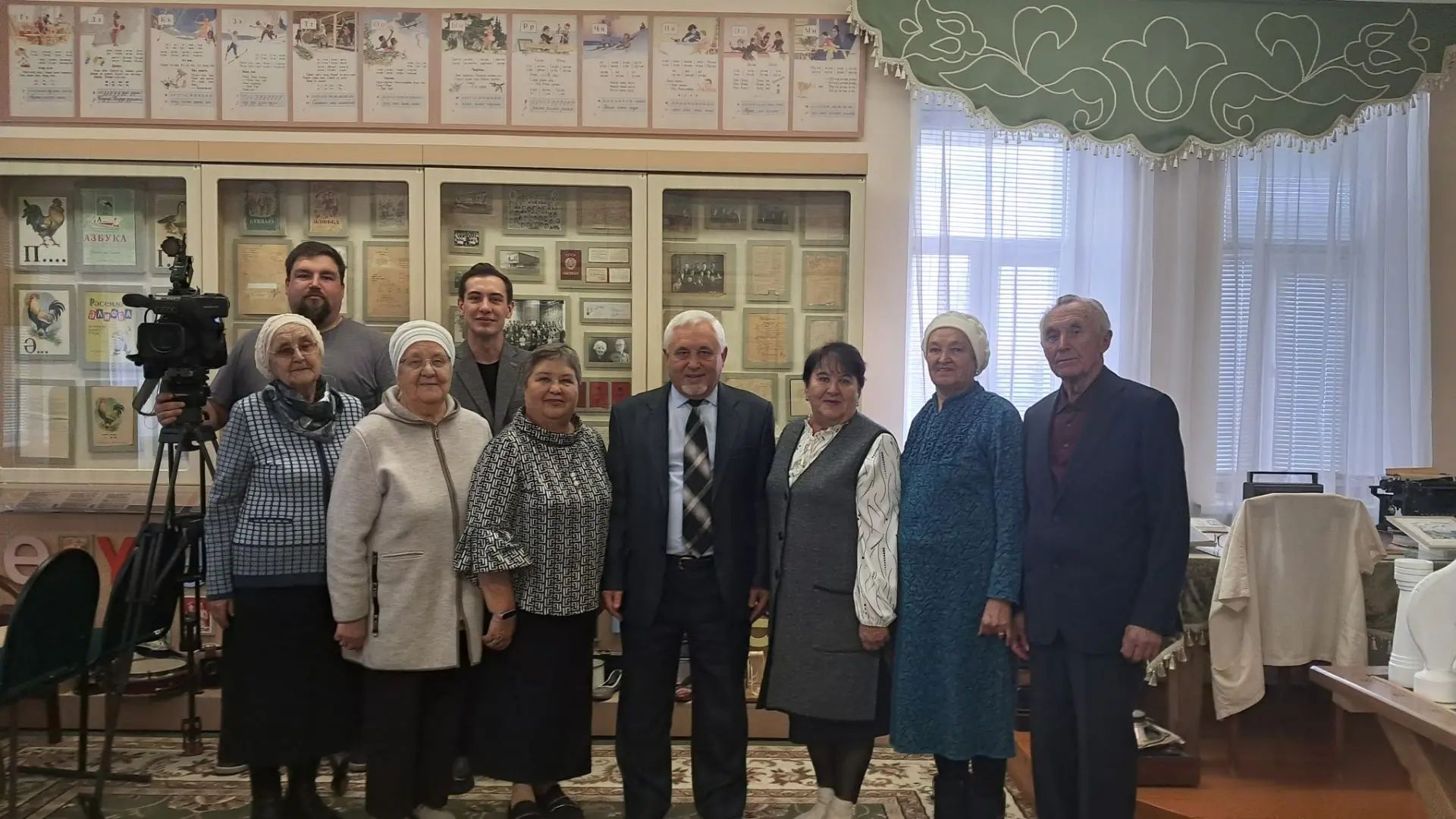 Әлифбачылар Сәләй ага белән Рәмзия апаны искә алдылар