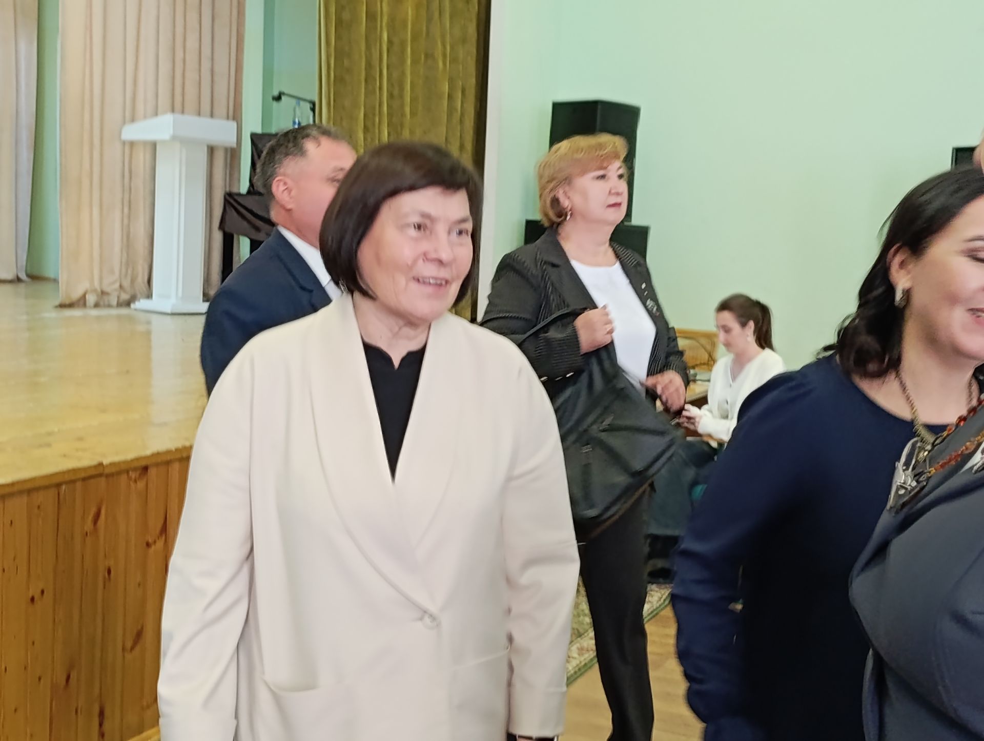 Күңелләр кузгалды, еладык та...