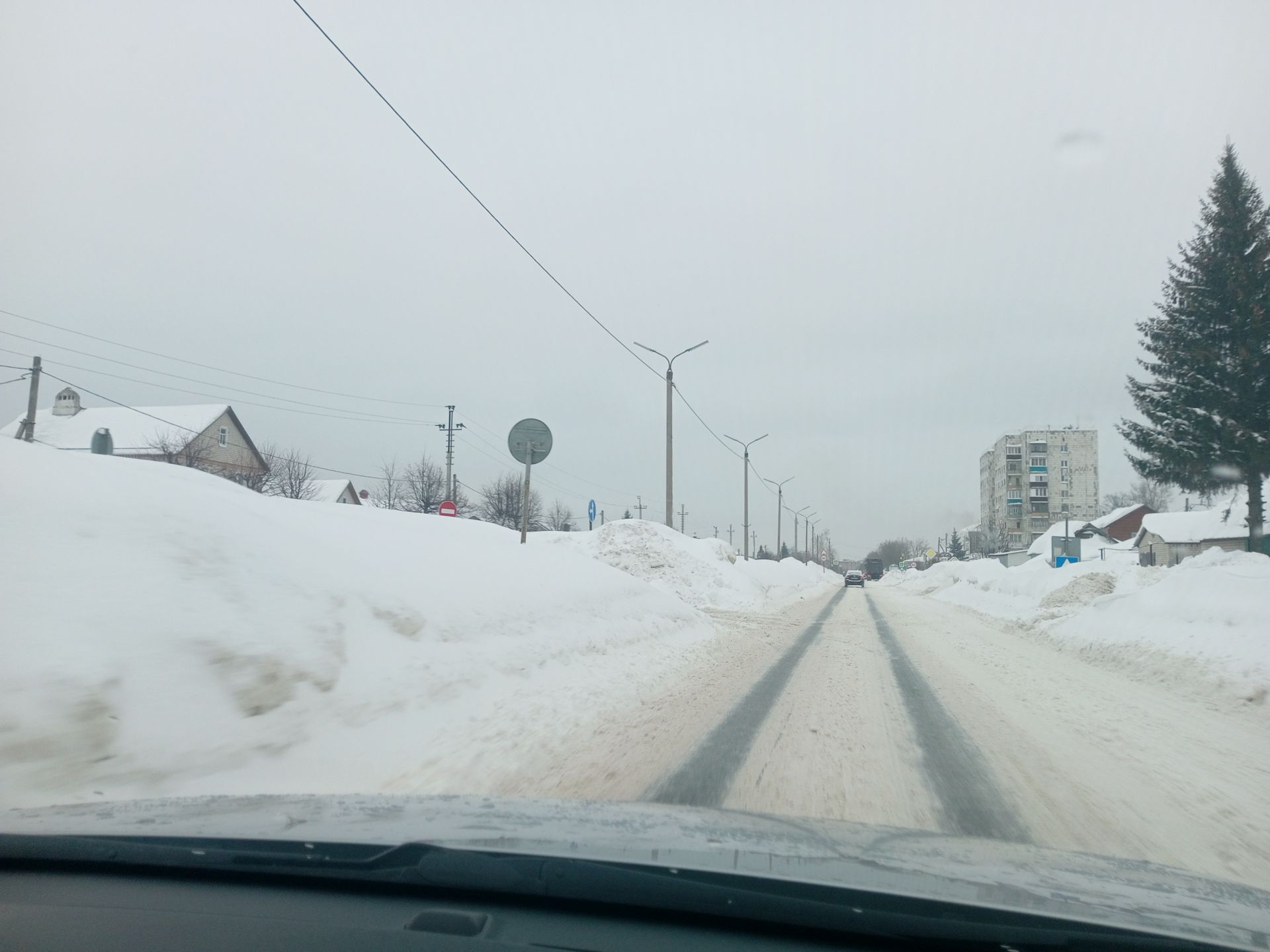Шәһәрне макта, авылда тор